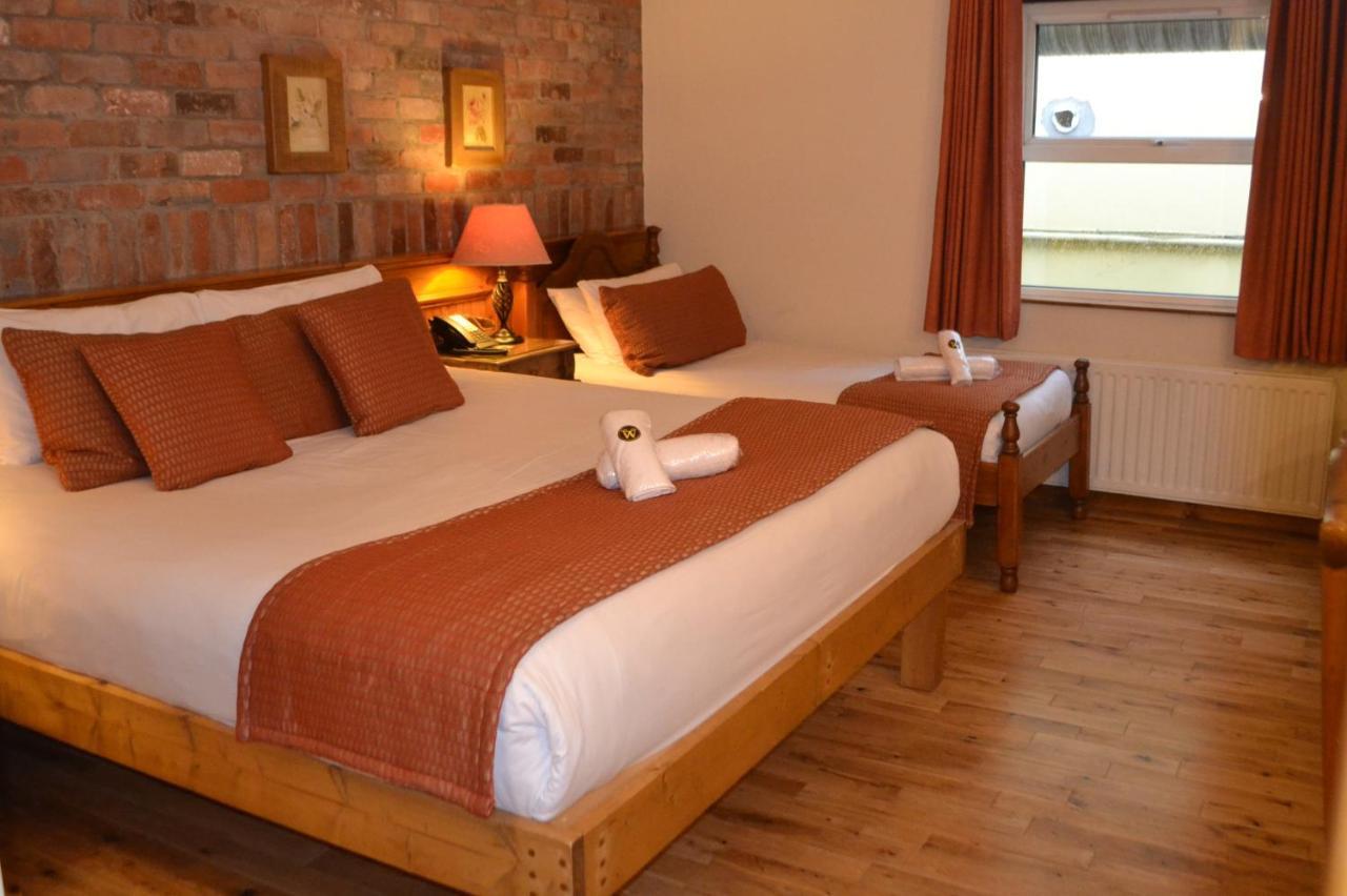 Walsh'S Hotel And Apartments Maghera  Екстер'єр фото