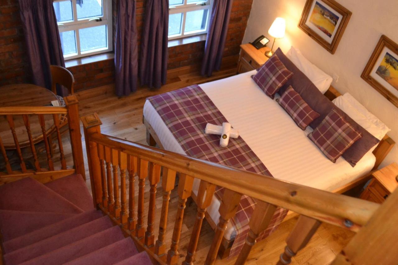 Walsh'S Hotel And Apartments Maghera  Екстер'єр фото