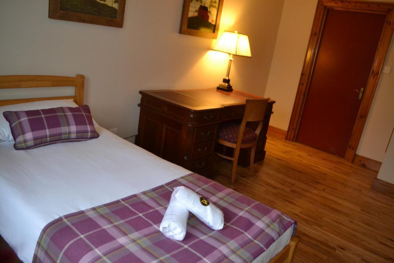 Walsh'S Hotel And Apartments Maghera  Екстер'єр фото