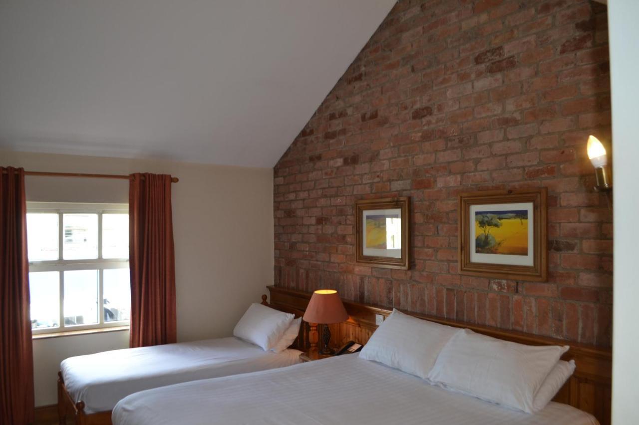 Walsh'S Hotel And Apartments Maghera  Екстер'єр фото