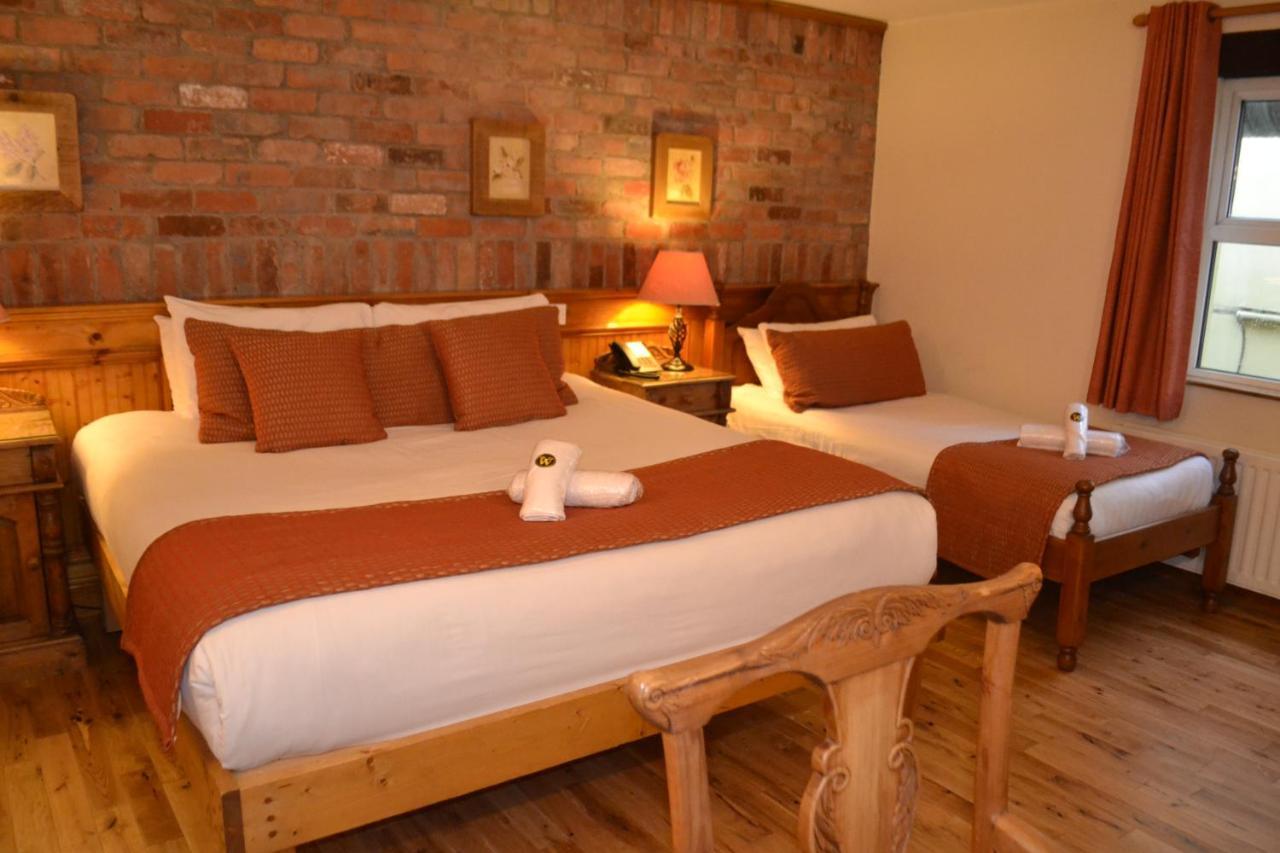 Walsh'S Hotel And Apartments Maghera  Екстер'єр фото