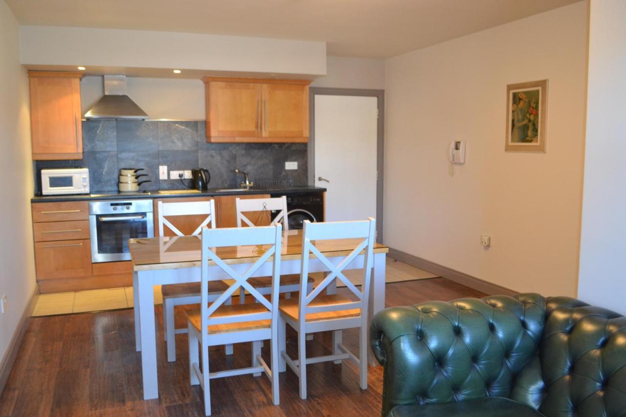 Walsh'S Hotel And Apartments Maghera  Екстер'єр фото