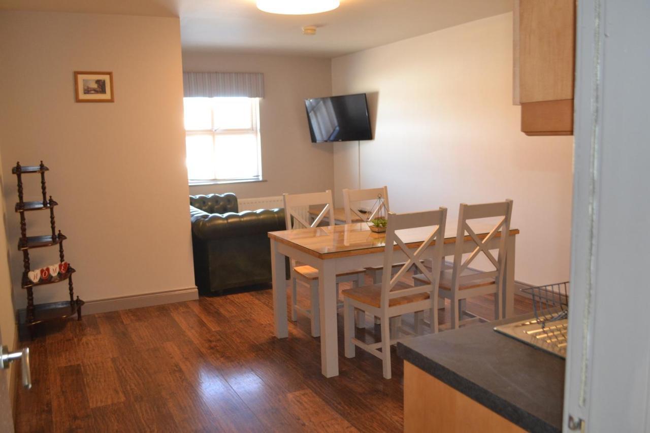 Walsh'S Hotel And Apartments Maghera  Екстер'єр фото