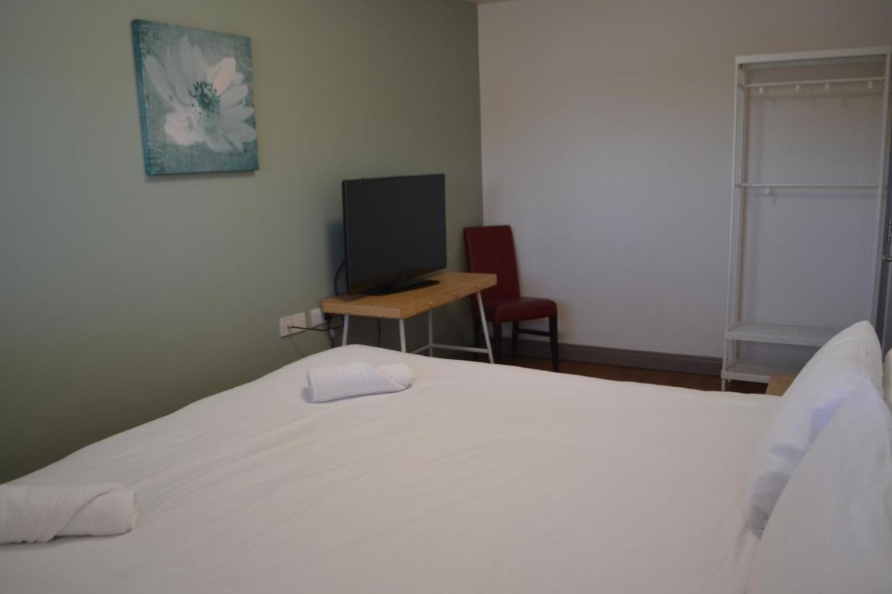 Walsh'S Hotel And Apartments Maghera  Екстер'єр фото