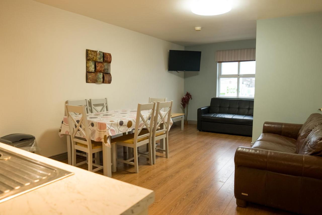 Walsh'S Hotel And Apartments Maghera  Екстер'єр фото